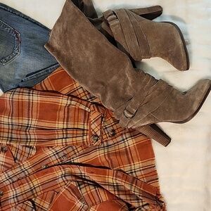 Brand New Carlos 4 inch Taupe Suede Tall Boots Size 9